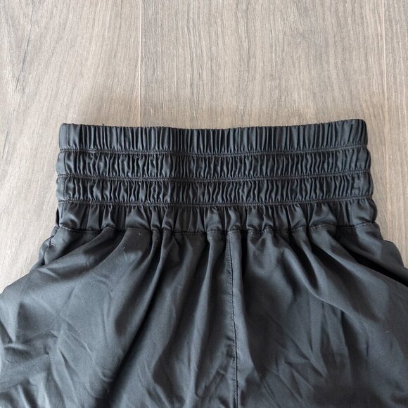 Nike Dri Fit High Rise Shorts with Liner in Black Size Small - Picture 2 of 5